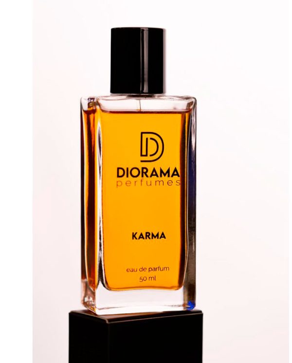 Diorama-karma-perfume